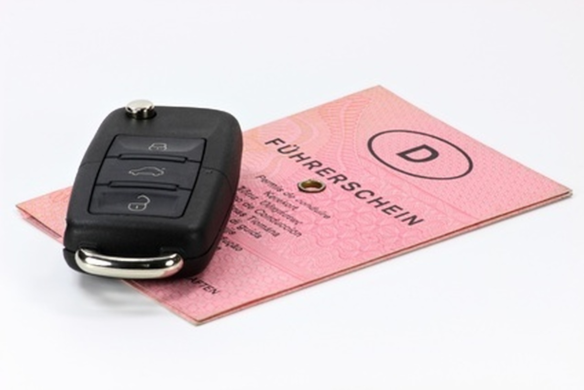 Fahren ohne Führerschein: Welche Strafe wird fällig?